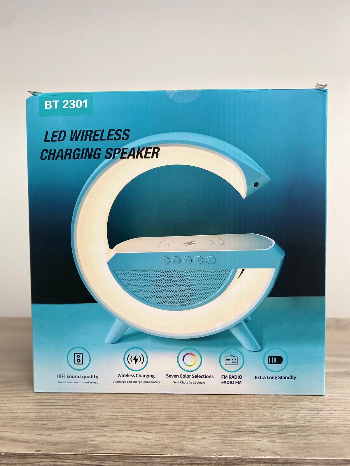 Lámpara Parlante Bluetooth con Cargador Inalámbrico y Luz LED | 4 en 1 Multifuncional